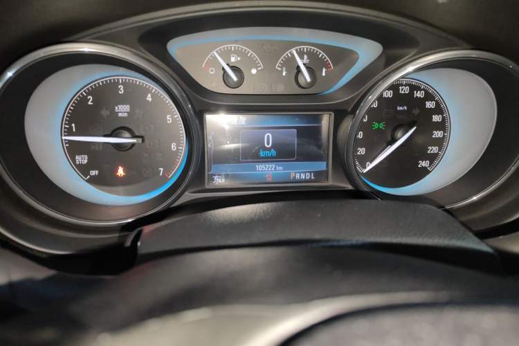 Used Buick Envision 2014 28T Four-Wheel Drive Luxury Model Odometer Close Up