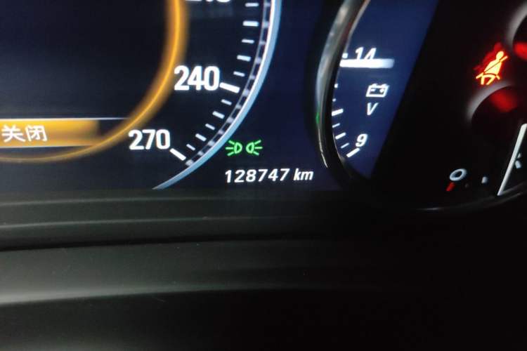 Used Buick Envision 2014 28T All-Wheel-Drive Versatile Sports Flagship Edition Odometer Close Up