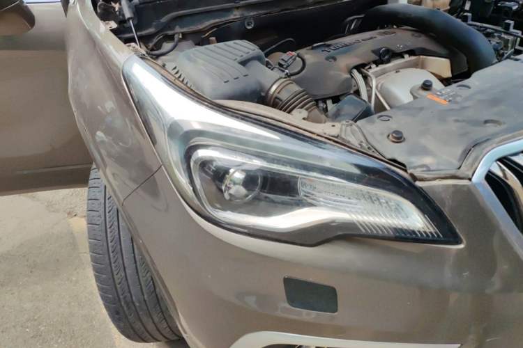 Used Buick Envision 2014 28T All-Wheel-Drive Versatile Sports Flagship Edition Right Front Headlight