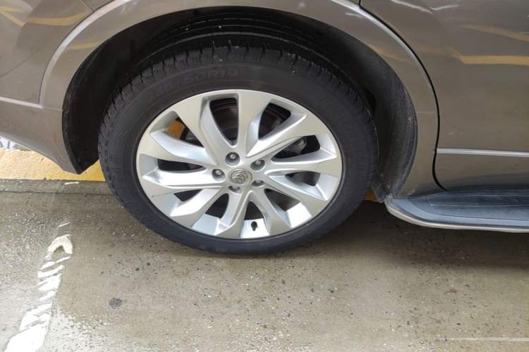 Used Buick Envision 2014 28T All-Wheel-Drive Versatile Sports Flagship Edition Right Rear Wheel Hub