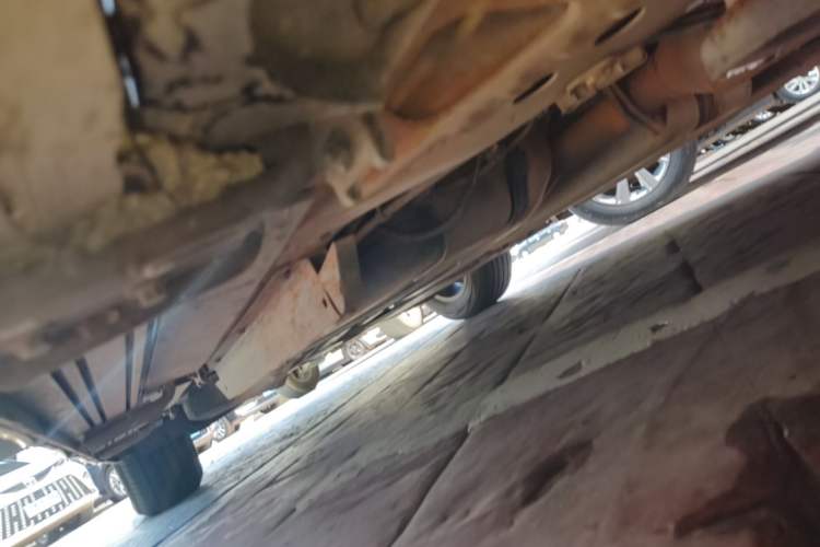 Used Buick Envision 2014 28T Four-Wheel Drive Luxury Model Right Side Sill
