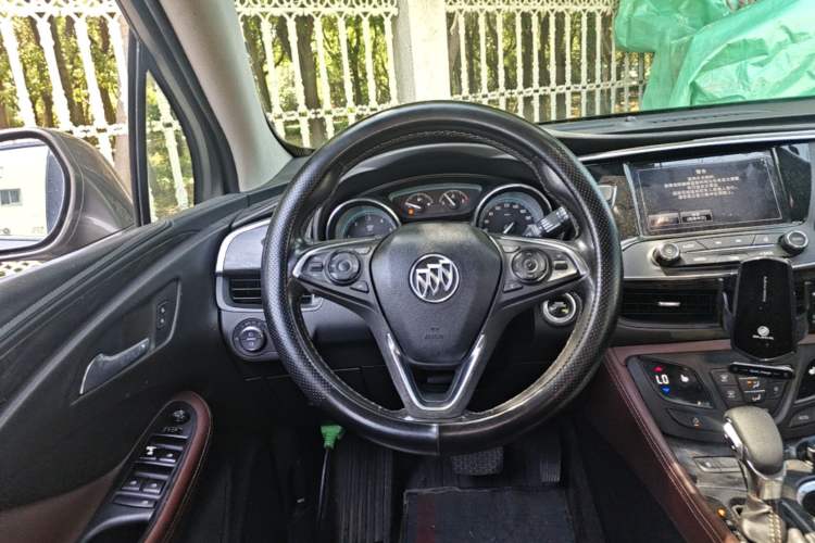 Used Buick Envision 2014 28T Four-Wheel Drive Elite Model Steering Wheel