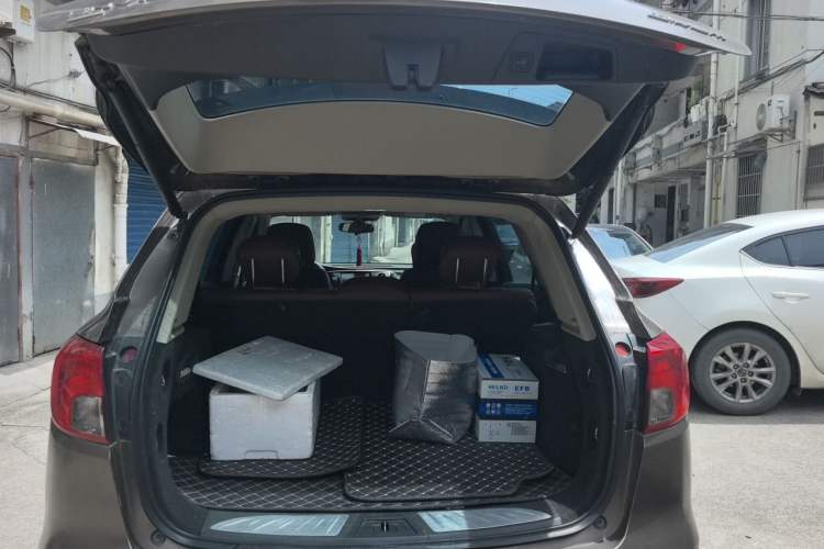 Used Buick Envision 2014 28T Four-Wheel Drive Elite Model Trunk