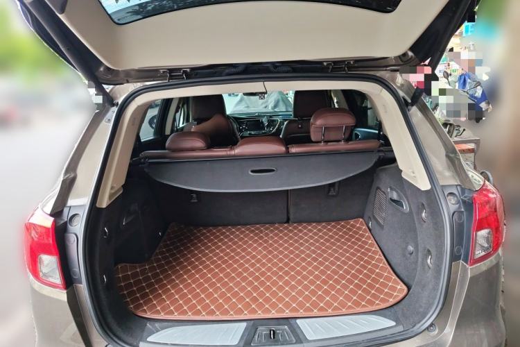 Used Buick Envision 2014 28T Four-Wheel Drive Luxury Model Trunk
