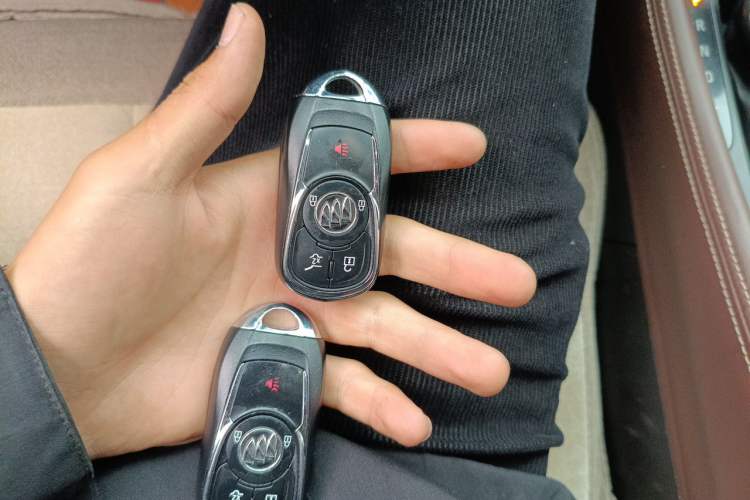 Used Buick Envision 2014 28T Four-Wheel Drive Luxury Model Vehicle Key