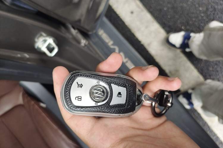 Used Buick Envision 2014 28T Four-Wheel Drive Luxury Model Vehicle Key