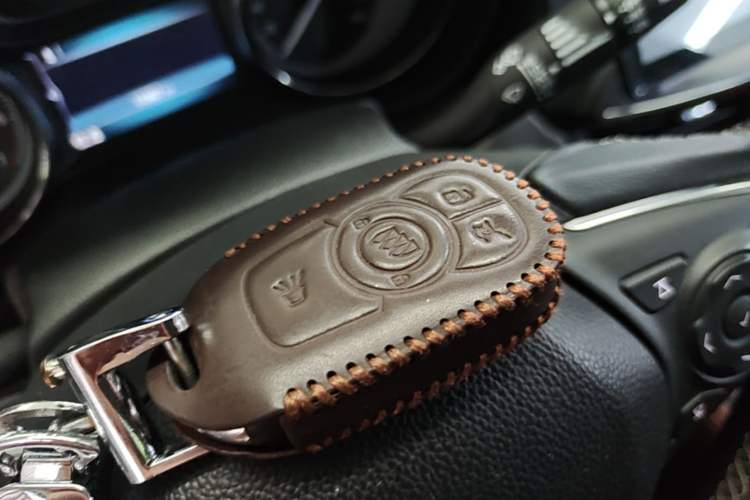 Used Buick Envision 2014 28T Four-Wheel Drive Elite Model Vehicle Key