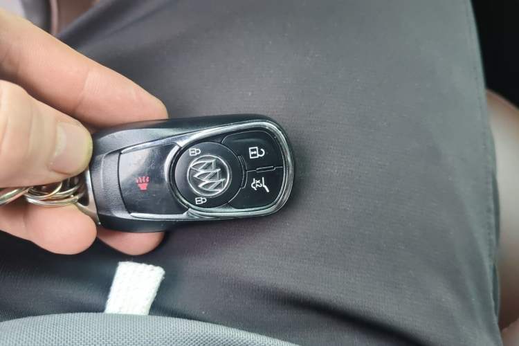 Used Buick Envision 2014 28T Four-Wheel Drive Luxury Model Vehicle Key