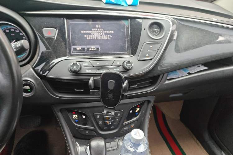 Used Buick Envision 2014 28T Four-Wheel Drive Elite Model Audio And AC Panel