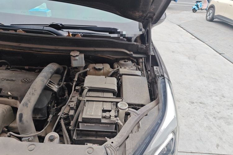 Used Buick Envision 2014 28T Four-Wheel Drive Elite Model Engine Bay Left