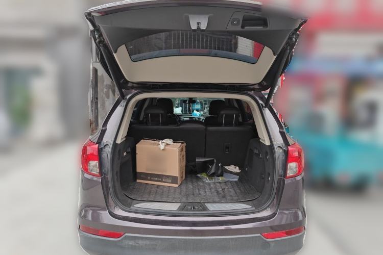 Used Buick Envision 2014 28T Four-Wheel Drive Elite Model Trunk