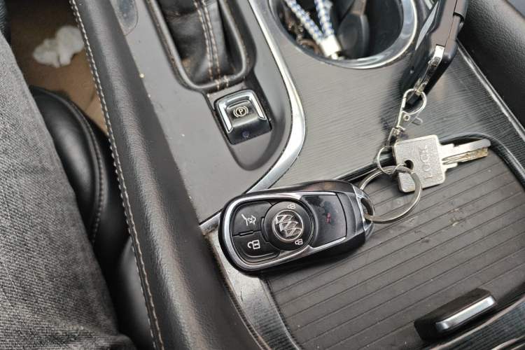 Used Buick Envision 2014 28T Four-Wheel Drive Elite Model Vehicle Key