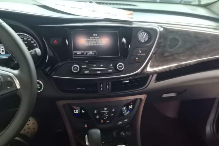 Used Buick Envision 2014 28T Four-Wheel Drive Elite Model Audio And AC Panel