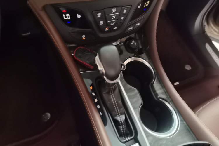 Used Buick Envision 2014 28T Four-Wheel Drive Elite Model Gear Lever