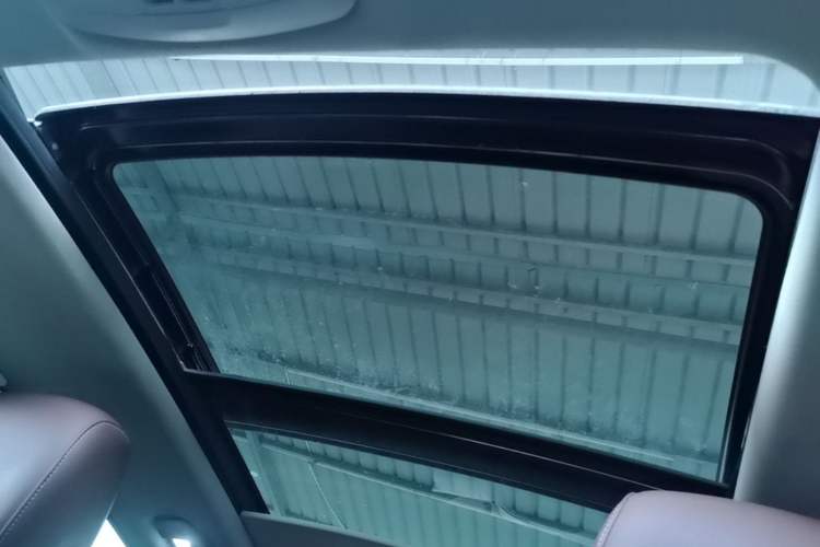 Used Buick Envision 2014 28T Four-Wheel Drive Elite Model Headliner