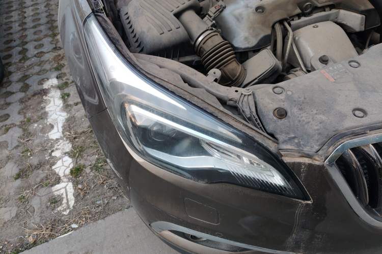 Used Buick Envision 2014 28T Four-Wheel Drive Luxury Model Right Front Headlight