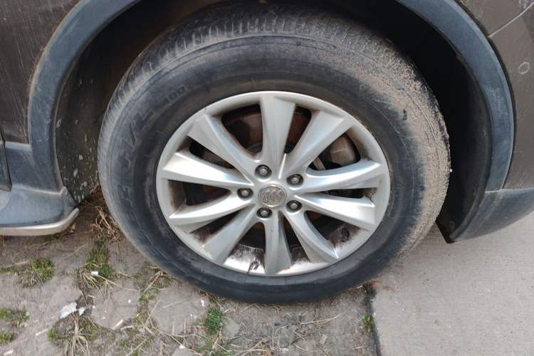 Used Buick Envision 2014 28T Four-Wheel Drive Luxury Model Right Front Wheel Hub