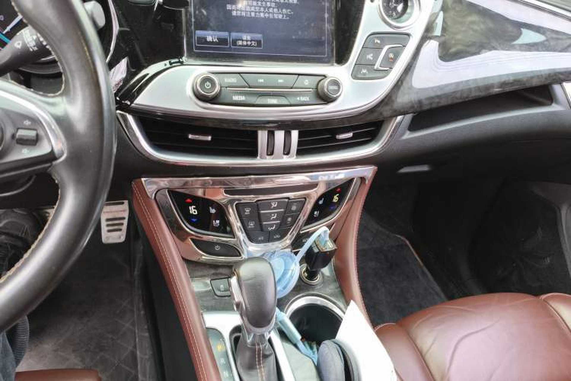 Used Buick Envision 2014 28T Four-Wheel Drive Luxury Model Audio And AC Panel