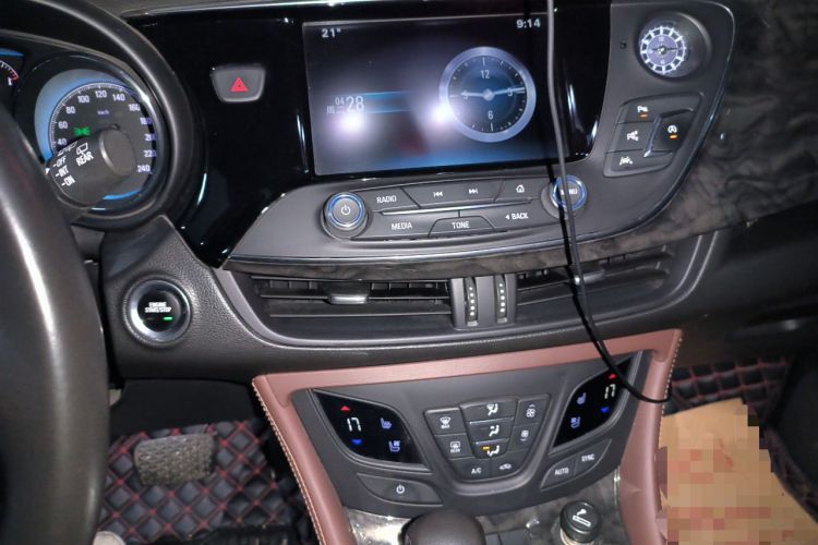 Used Buick Envision 2014 28T Four-Wheel Drive Luxury Model Audio And AC Panel