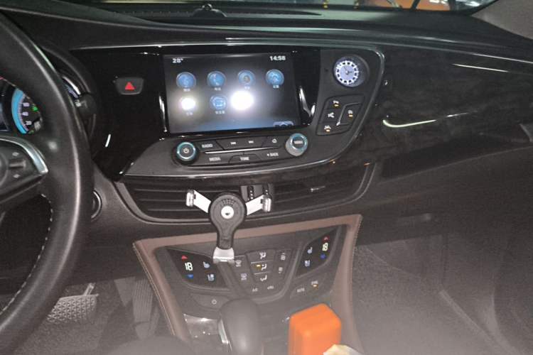 Used Buick Envision 2014 28T Four-Wheel Drive Luxury Model Audio And AC Panel