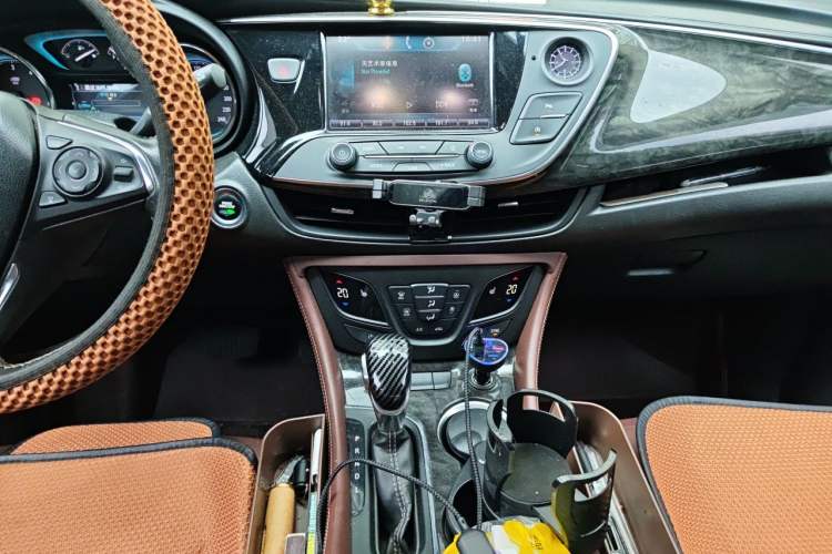 Used Buick Envision 2014 28T Four-Wheel Drive Elite Model Audio And AC Panel