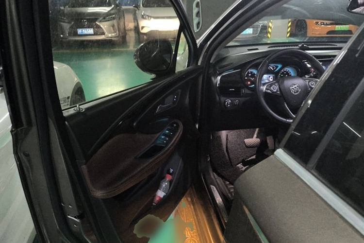 Used Buick Envision 2014 28T Four-Wheel Drive Luxury Model Driver Seat