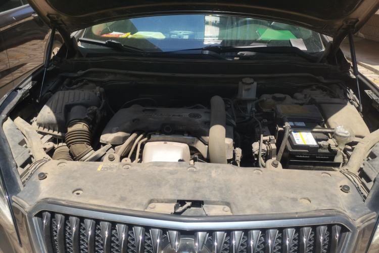 Used Buick Envision 2014 28T All-Wheel-Drive Versatile Sports Flagship Edition Engine Bay