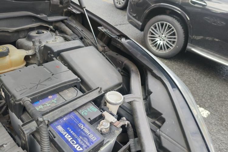 Used Buick Envision 2014 28T Four-Wheel Drive Elite Model Engine Bay Left