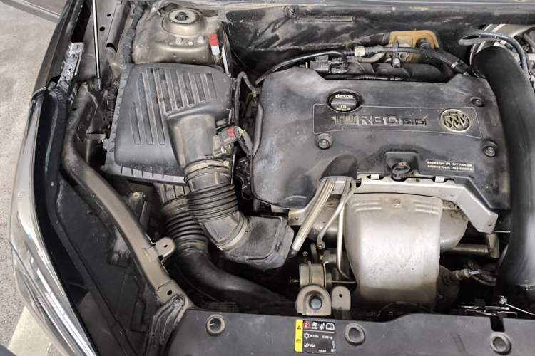 Used Buick Envision 2014 28T Four-Wheel Drive Luxury Model Engine Bay Right