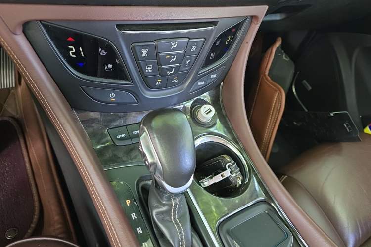 Used Buick Envision 2014 28T Four-Wheel Drive All-Terrain Flagship Edition Gear Lever