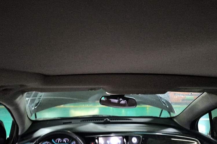 Used Buick Envision 2014 28T Four-Wheel Drive Luxury Model Headliner