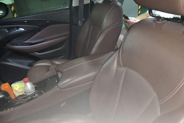 Used Buick Envision 2014 28T Four-Wheel Drive Luxury Model Left Front Seat