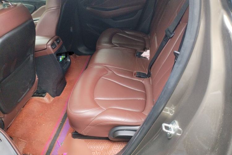 Used Buick Envision 2014 28T All-Wheel-Drive Versatile Sports Flagship Edition Left Rear Seat