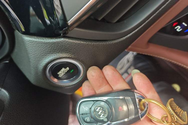 Used Buick Envision 2014 28T Four-Wheel Drive Luxury Model Vehicle Key