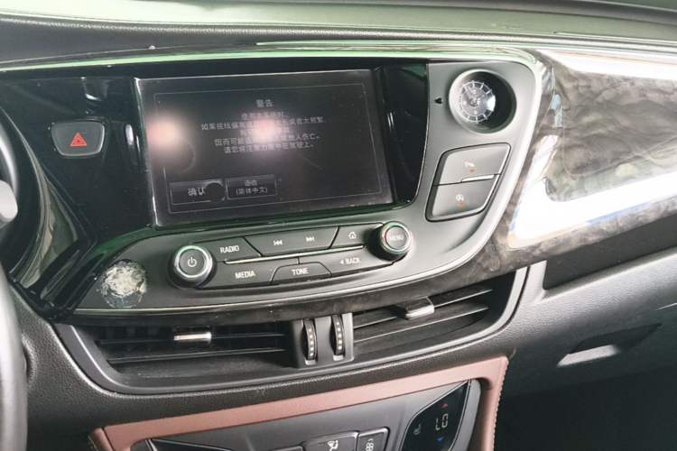 Used Buick Envision 2014 28T Four-Wheel Drive Elite Model Audio And AC Panel