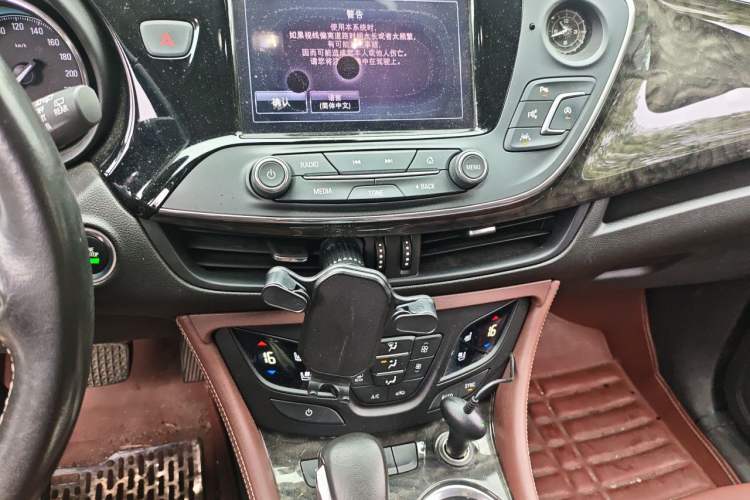 Used Buick Envision 2014 28T Four-Wheel Drive Luxury Model Audio And AC Panel