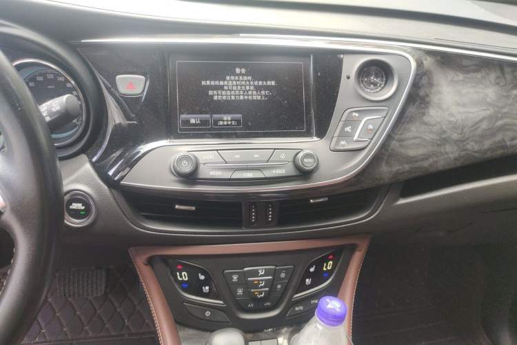 Used Buick Envision 2014 28T Four-Wheel Drive Luxury Model Audio And AC Panel