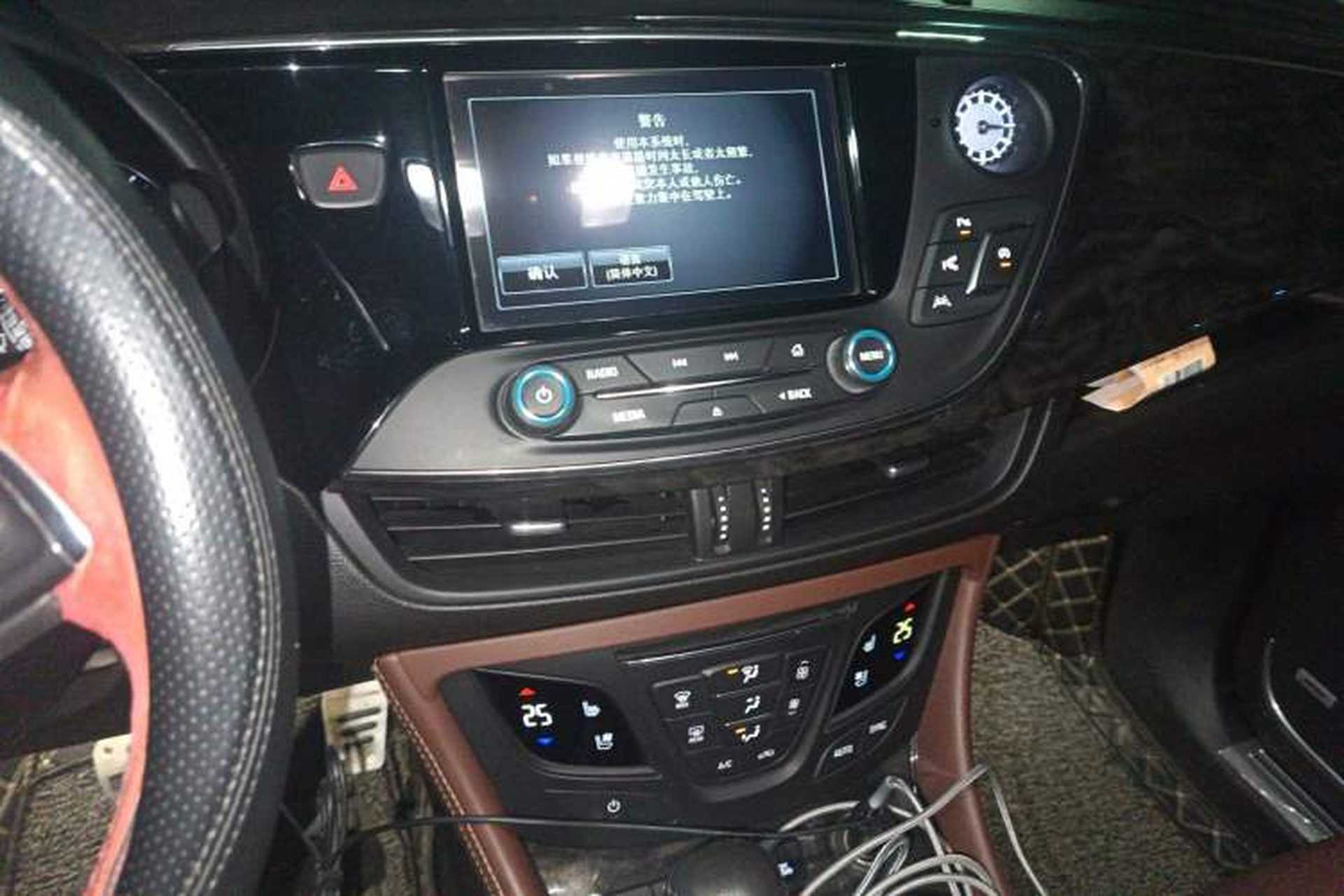 Used Buick Envision 2014 28T All-Wheel-Drive Versatile Sports Flagship Edition Audio And AC Panel