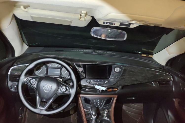 Used Buick Envision 2014 28T Four-Wheel Drive Luxury Model Center Console