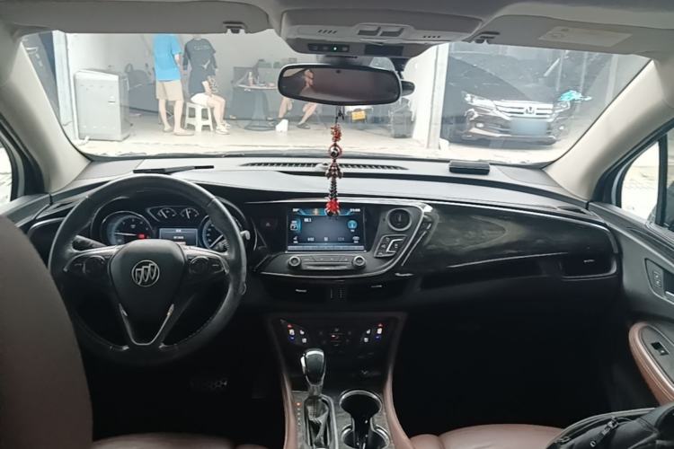 Used Buick Envision 2014 28T Four-Wheel Drive Luxury Model Center Console