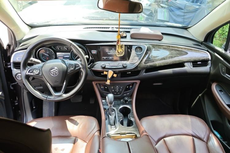 Used Buick Envision 2014 28T Four-Wheel Drive Elite Model Center Console