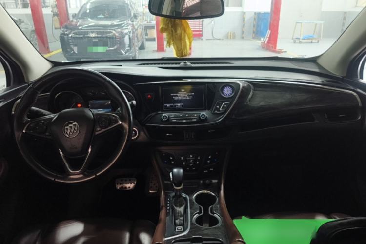 Used Buick Envision 2014 28T Four-Wheel Drive Luxury Model Center Console
