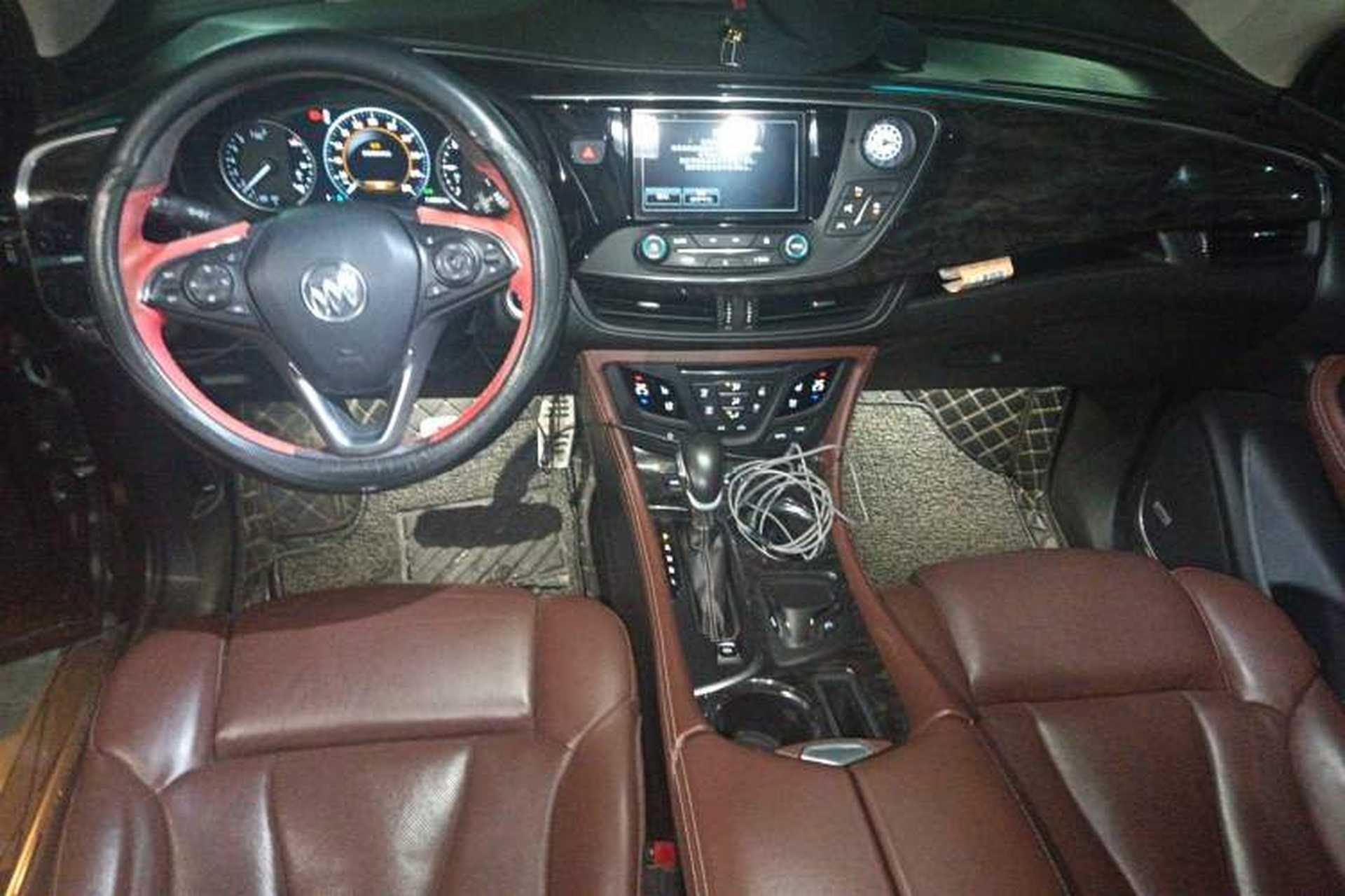 Used Buick Envision 2014 28T All-Wheel-Drive Versatile Sports Flagship Edition Center Console