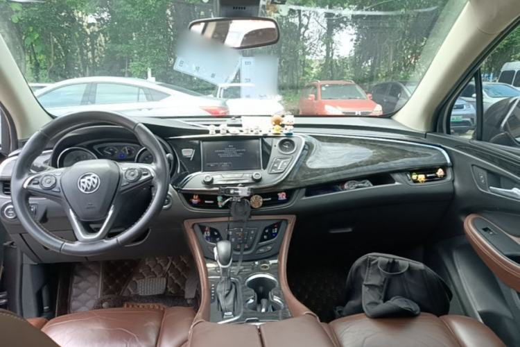 Used Buick Envision 2014 28T Four-Wheel Drive Luxury Model Center Console