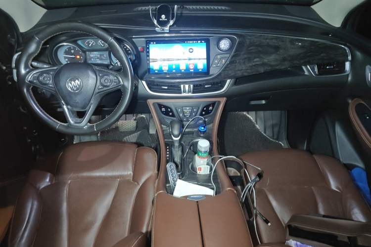 Used Buick Envision 2014 28T Four-Wheel Drive Luxury Model Center Console