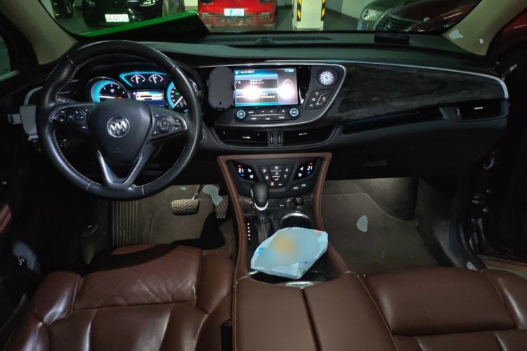 Used Buick Envision 2014 28T Four-Wheel Drive Luxury Model Center Console