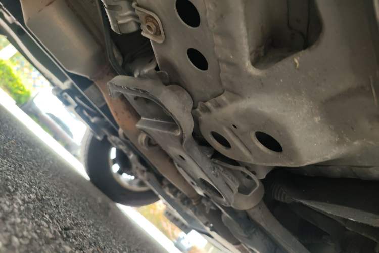 Used Buick Envision 2014 28T Four-Wheel Drive Elite Model Chassis Front Right