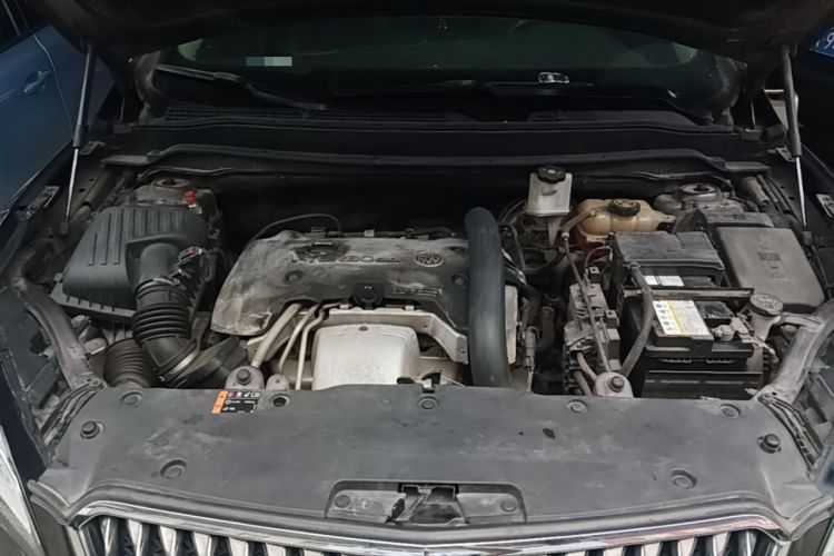 Used Buick Envision 2014 28T Four-Wheel Drive Luxury Model Engine Bay
