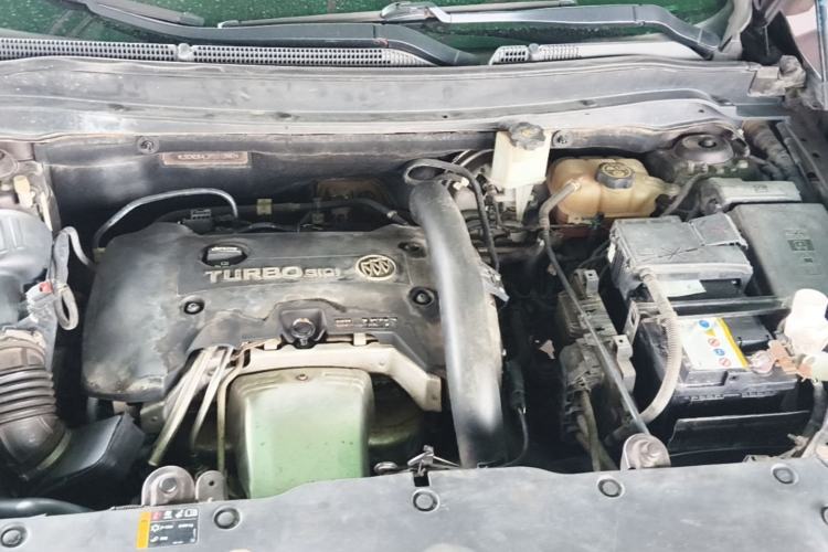 Used Buick Envision 2014 28T Four-Wheel Drive Elite Model Engine Bay