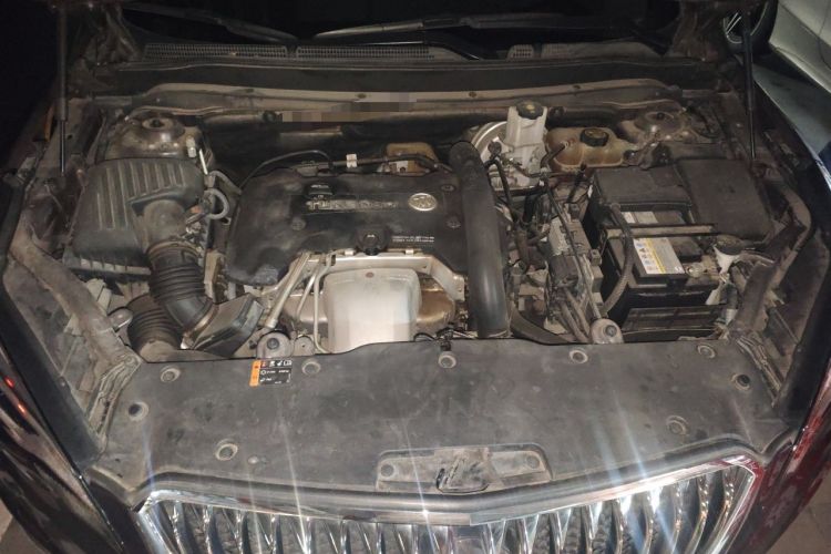 Used Buick Envision 2014 28T Four-Wheel Drive Elite Model Engine Bay